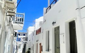 Aniko Suites White Alley