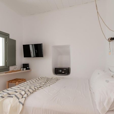 Aniko Suites White Alley Mykonos Town Exterior photo