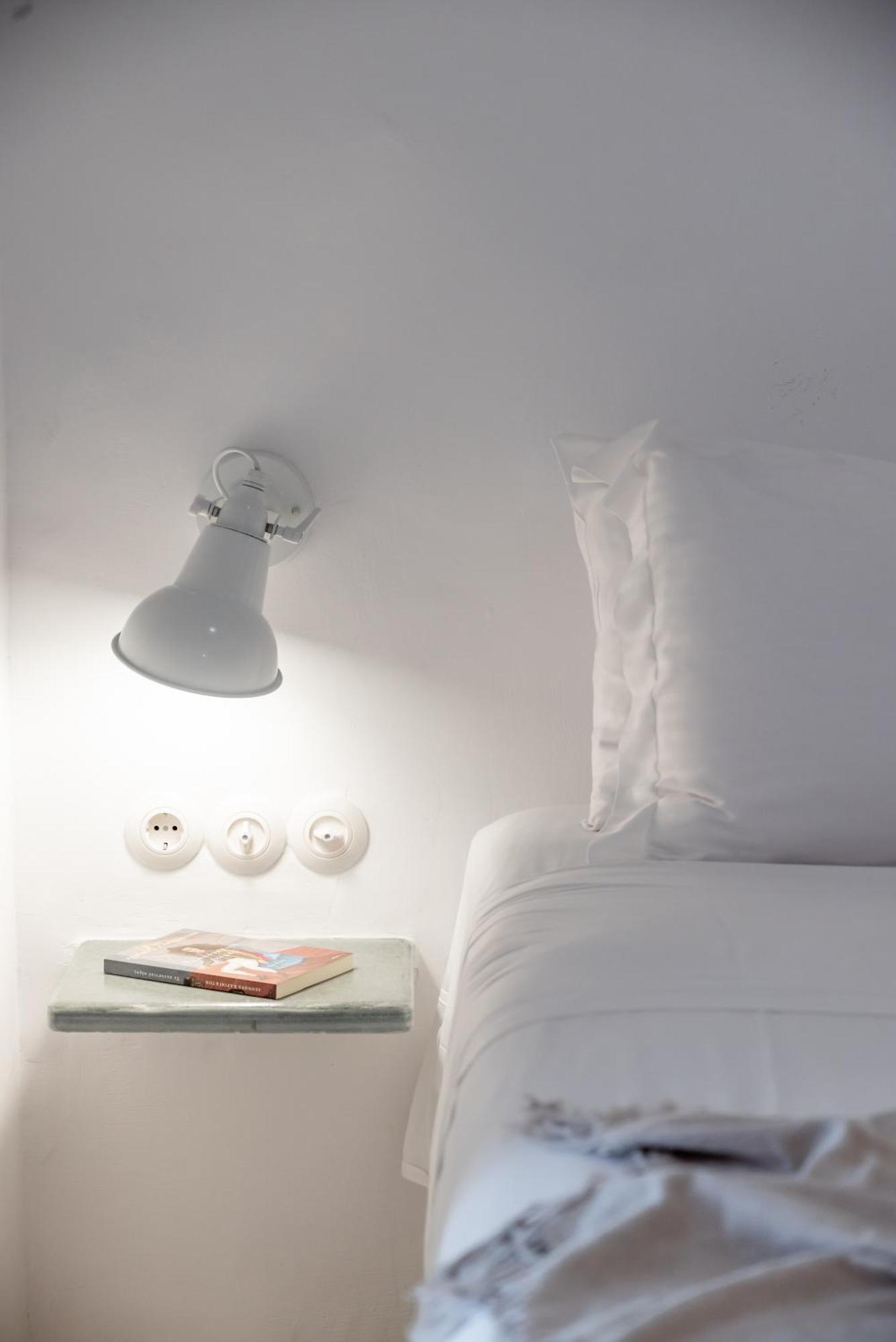 Aniko Suites White Alley Mykonos Town Exterior photo