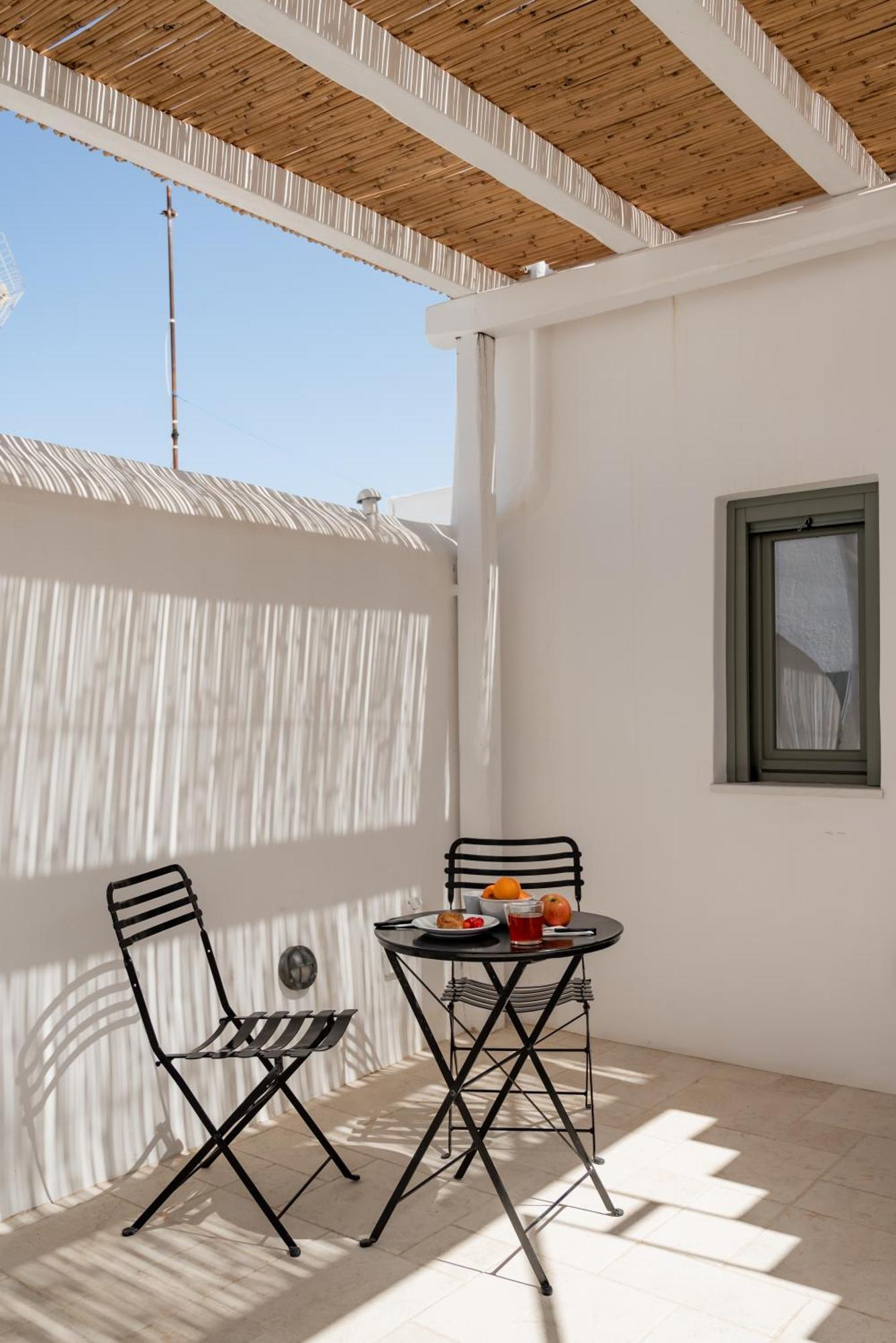 Aniko Suites White Alley Mykonos Town Exterior photo