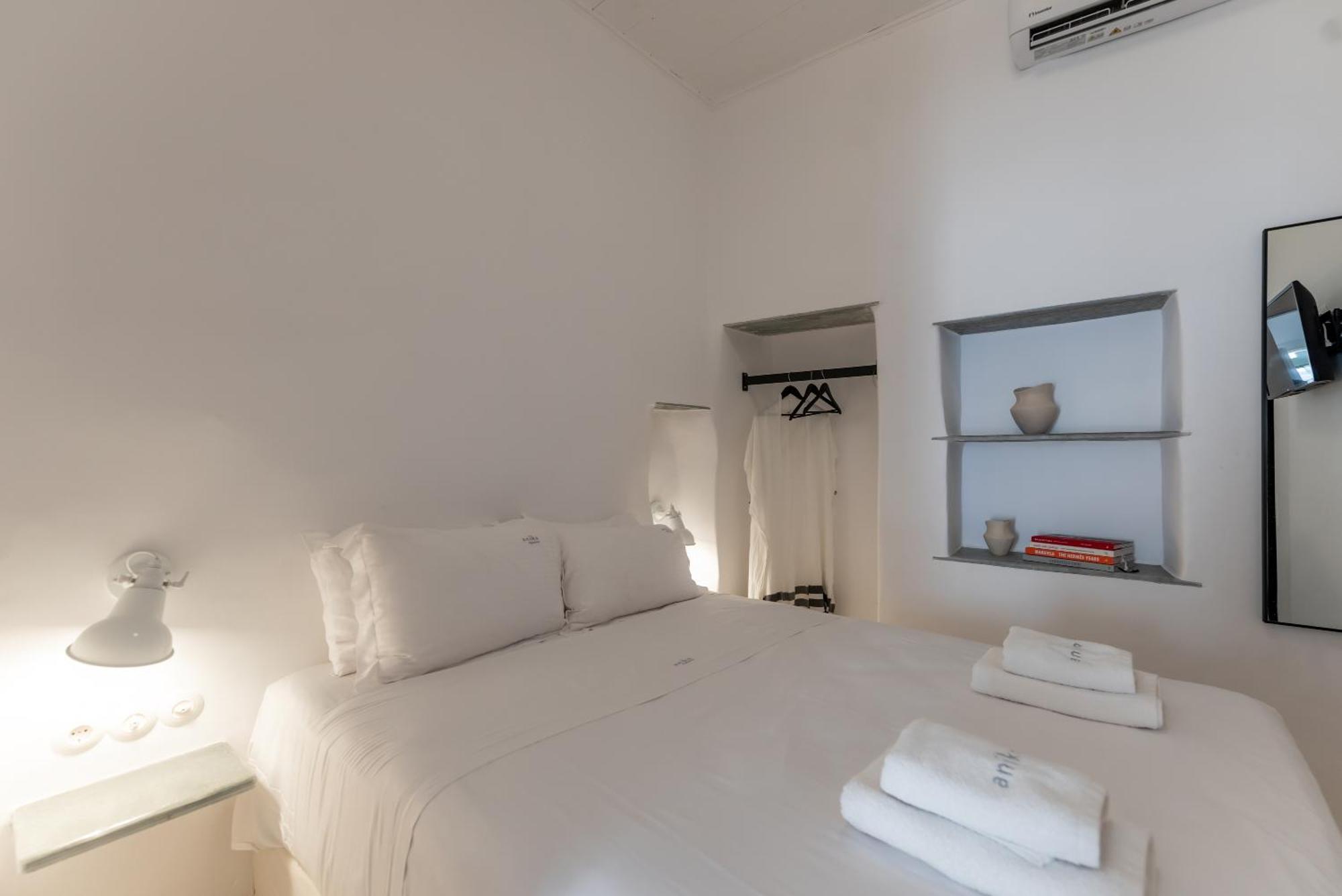 Aniko Suites White Alley Mykonos Town Exterior photo
