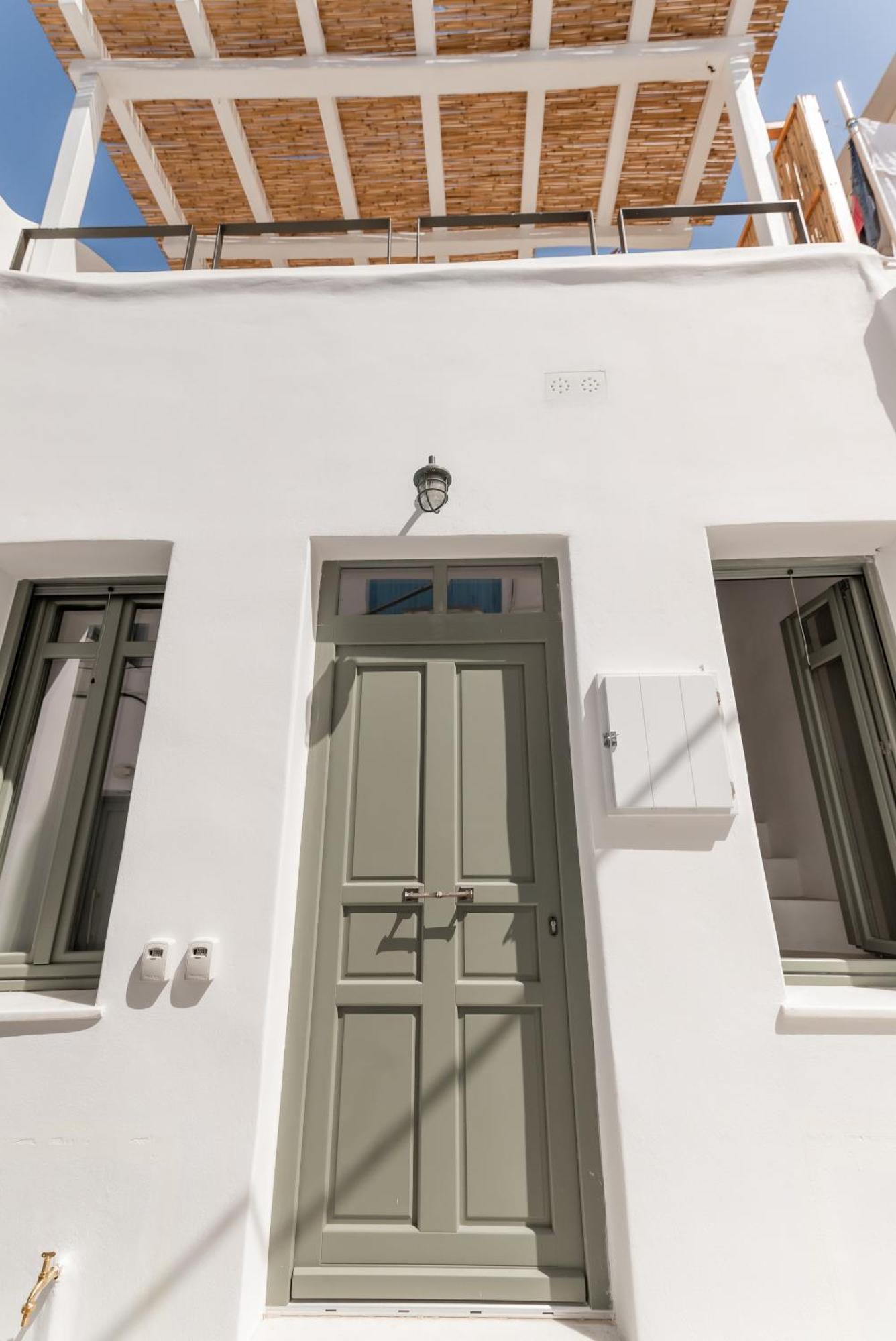 Aniko Suites White Alley Mykonos Town Exterior photo