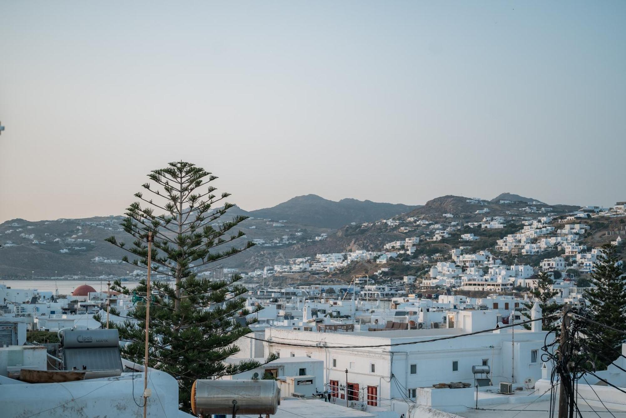 Aniko Suites White Alley Mykonos Town Exterior photo