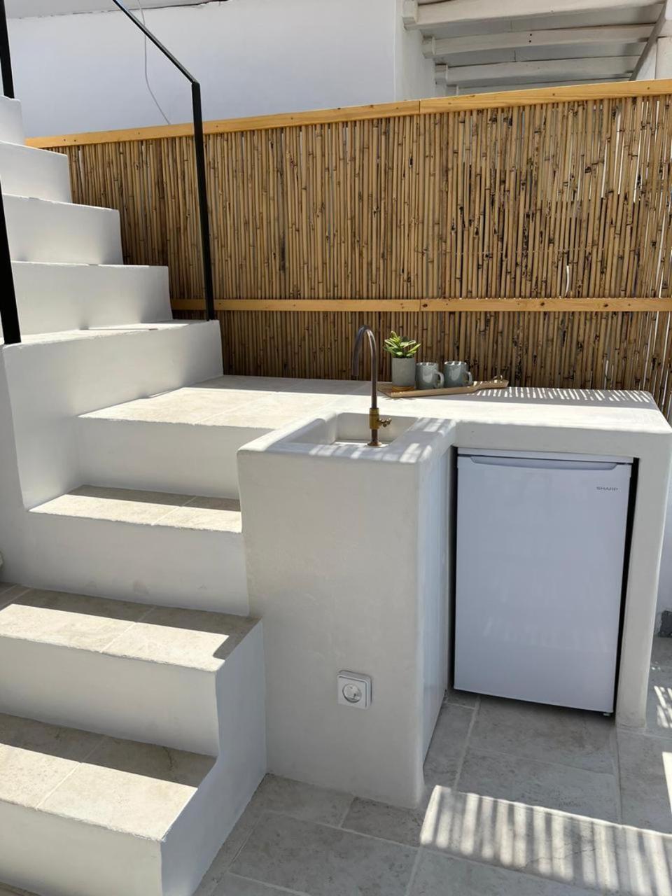 Aniko Suites White Alley Mykonos Town Exterior photo